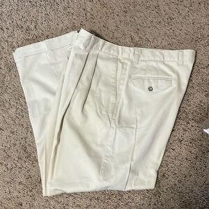 Men’s Dockers pants